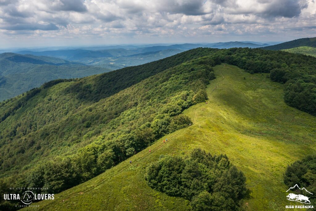 Mountain runners on the route of the Bieg Rzeznika festival, an ultramarathon held in the Bieszczady Mountains.
